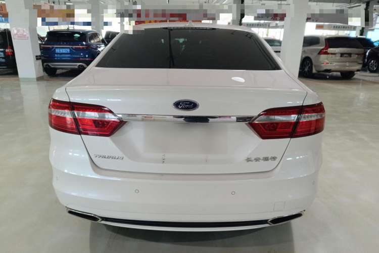 Used Ford Taurus 2018 EcoBoost 180 Luxury Model Rear