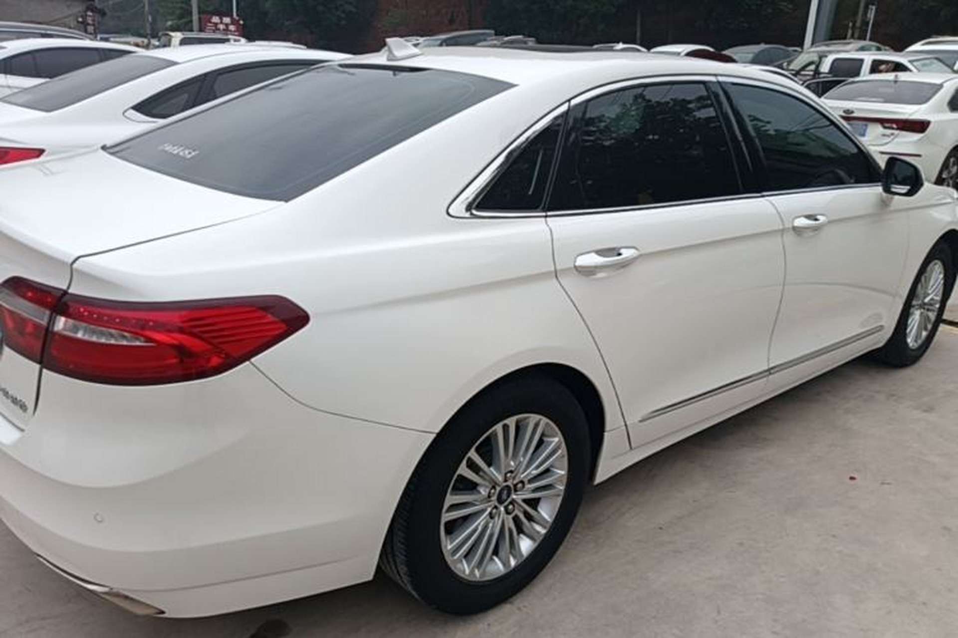 Used Ford Taurus 2018 EcoBoost 245 Fashion Edition China VI Standard Rear Right 45 Deg