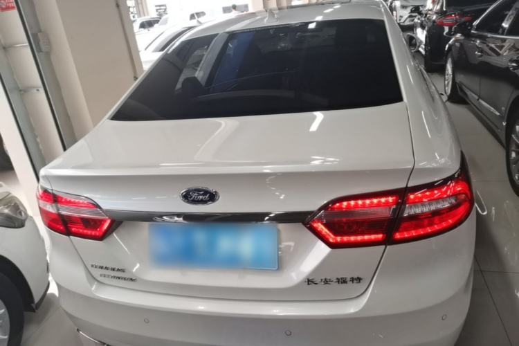 Used Ford Taurus 2018 EcoBoost 245 Premier Edition China V Standard Rear