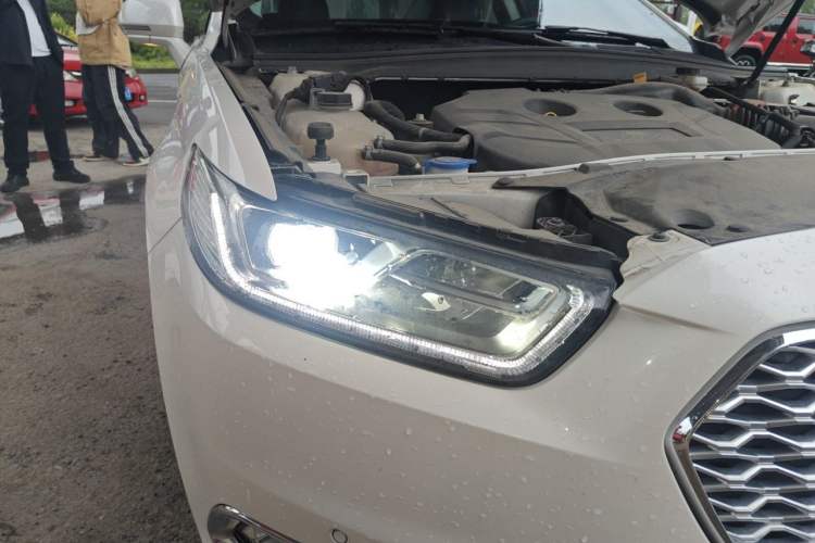 Used Ford Taurus 2018 EcoBoost 245 Premier Edition China VI Standard Right Front Headlight