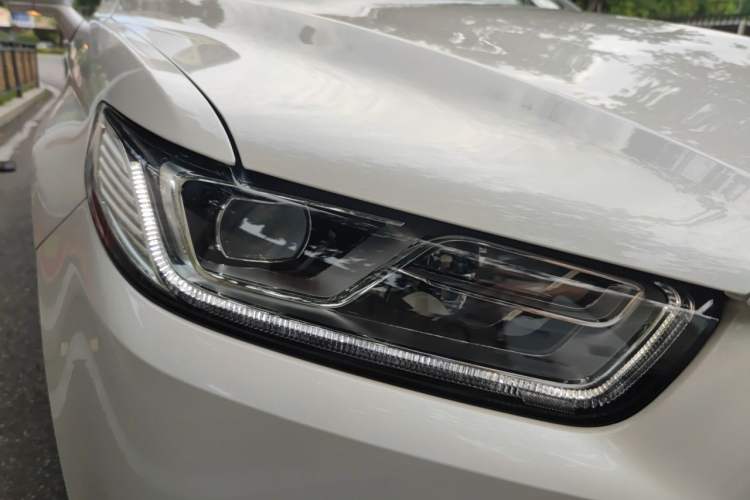 Used Ford Taurus 2018 EcoBoost 245 LTD Limited Edition China V Standard Right Front Headlight