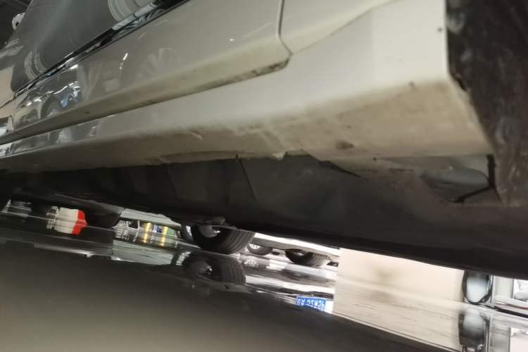 Used Ford Taurus 2018 EcoBoost 245 Premier Edition China V Standard Right Side Sill