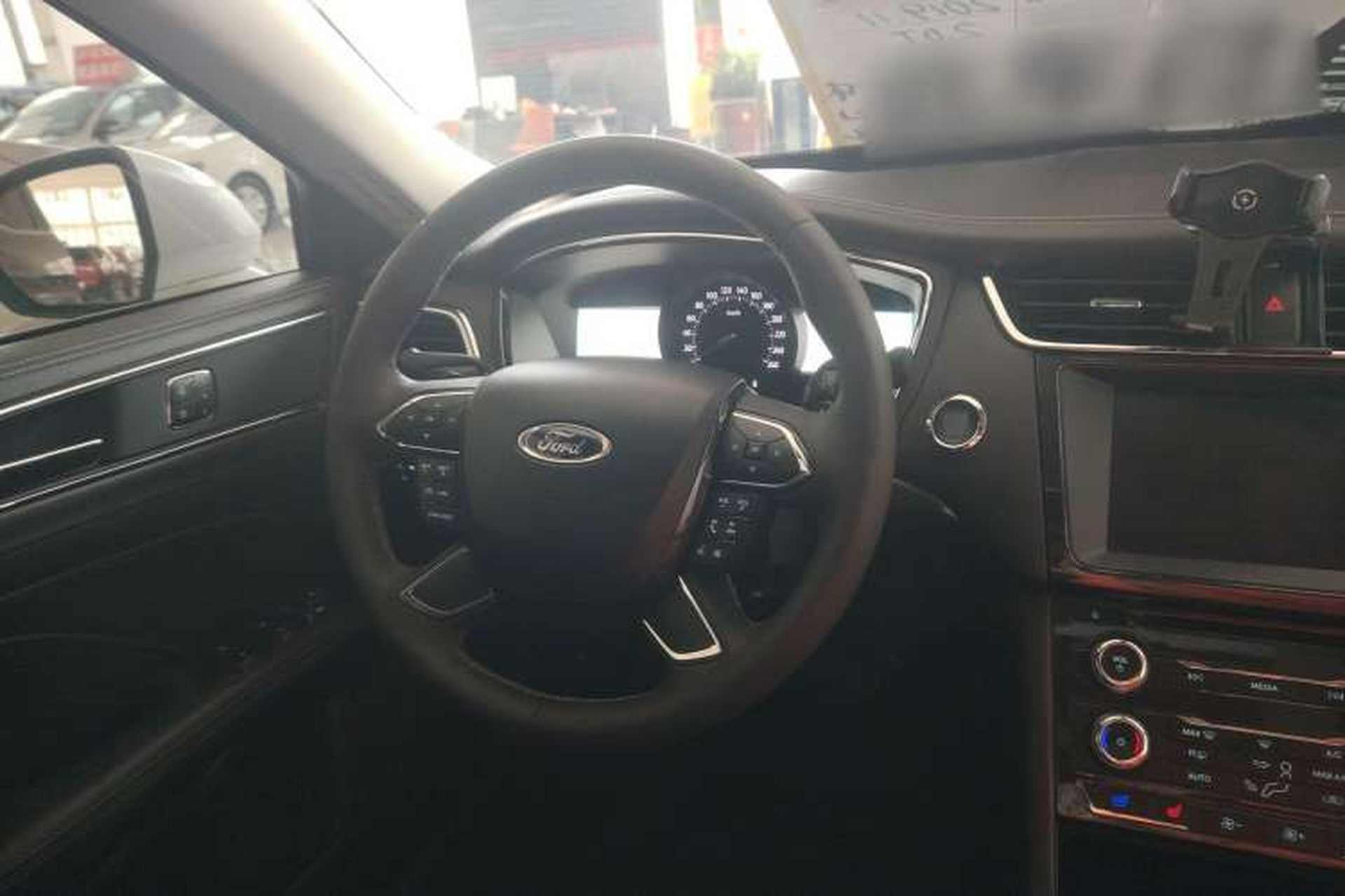Used Ford Taurus 2018 EcoBoost 245 Fashion Edition China VI Standard Steering Wheel
