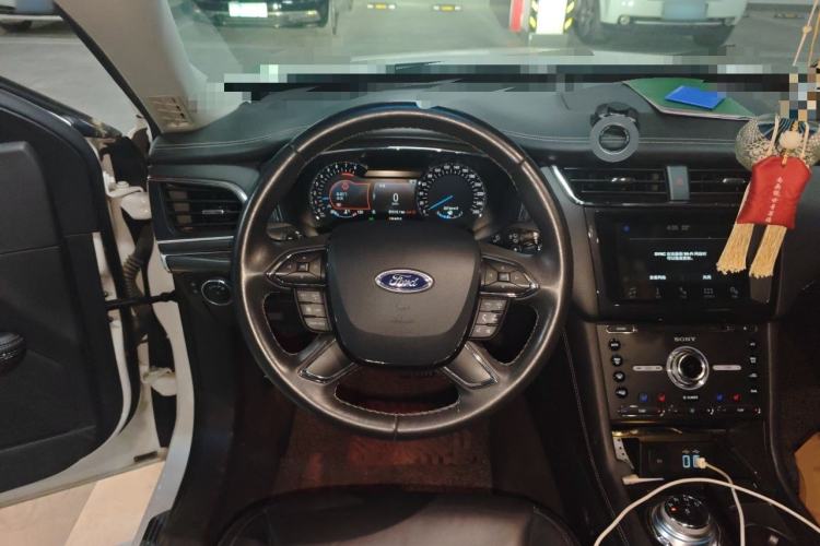 Used Ford Taurus 2018 EcoBoost 245 Premier Edition China V Standard Steering Wheel