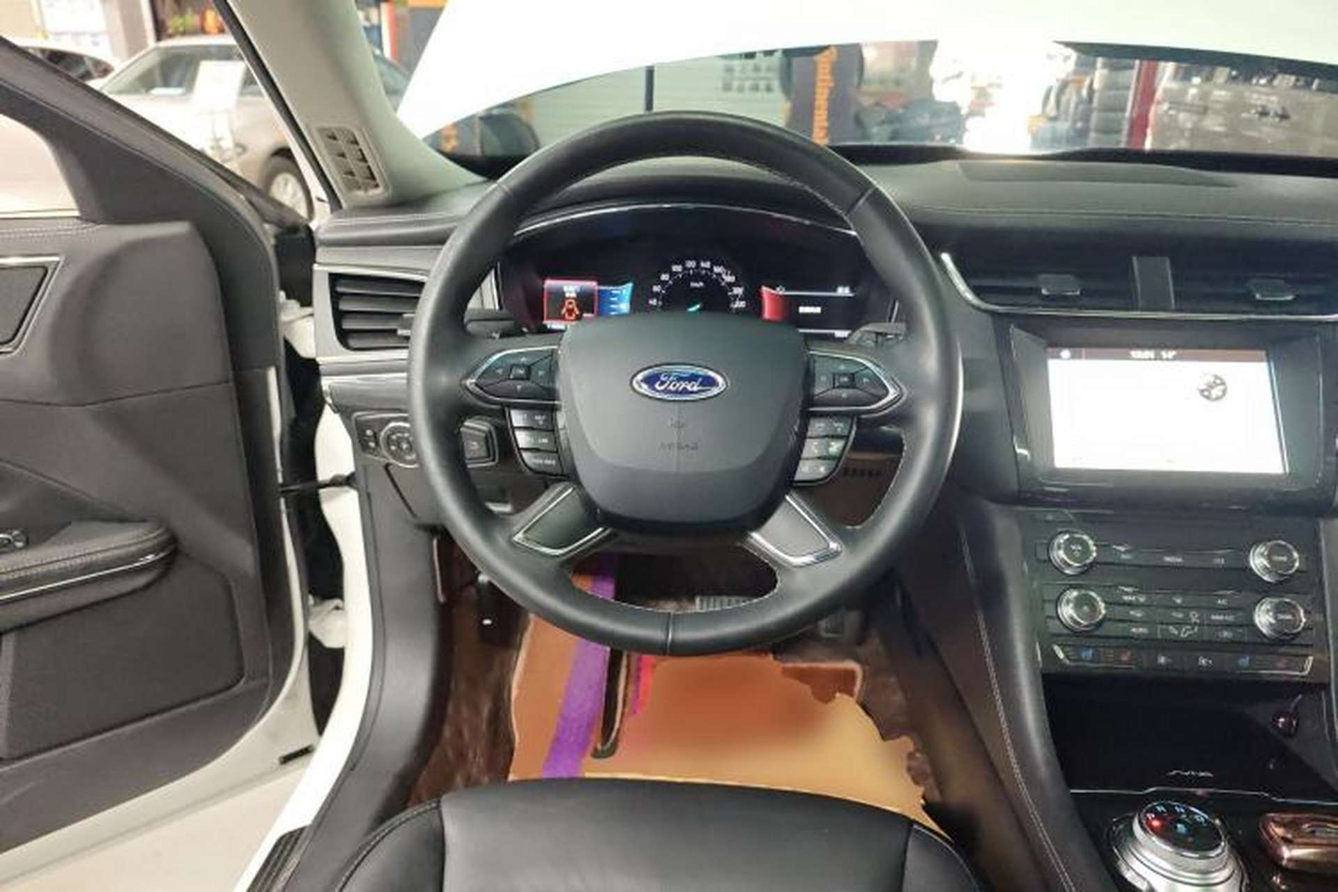 Used Ford Taurus 2018 EcoBoost 245 Fashion Edition China V Standard Steering Wheel