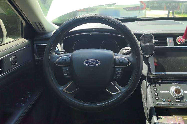 Used Ford Taurus 2018 EcoBoost 245 Premier Edition China VI Standard Steering Wheel