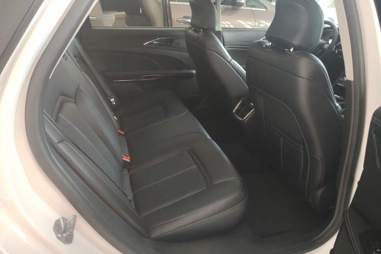 Used Ford Taurus 2018 EcoBoost 245 Fashion Edition China VI Standard Trunk