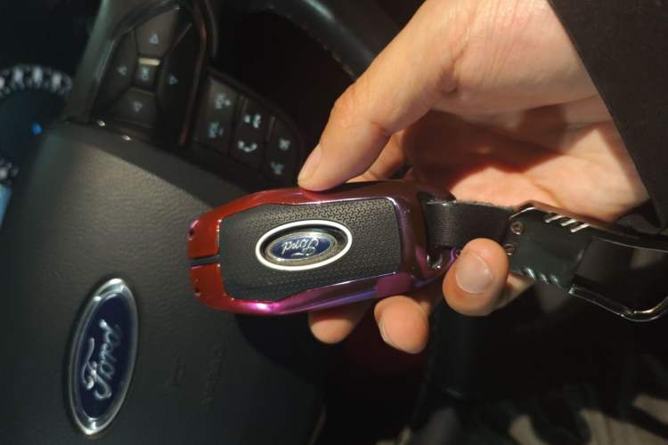 Used Ford Taurus 2018 EcoBoost 245 Premier Edition China V Standard Vehicle Key