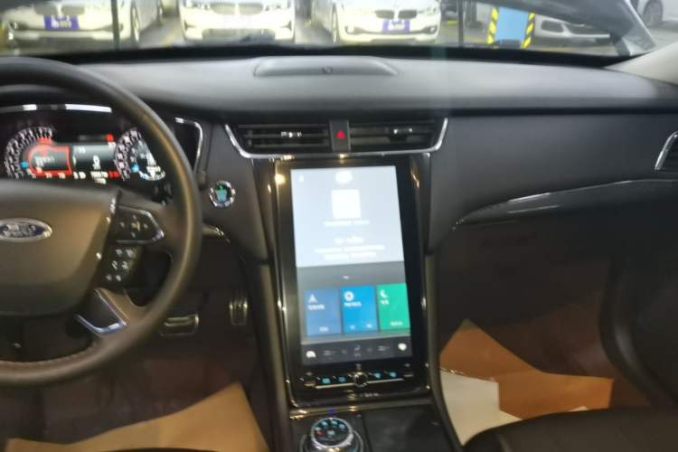 Used Ford Taurus 2019 EcoBoost 245 Premium Edition Audio And AC Panel