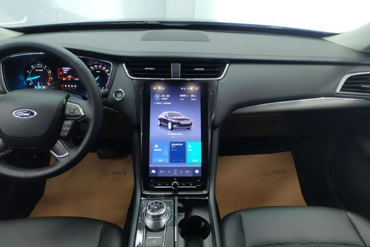 Used Ford Taurus 2019 EcoBoost 245 Comfort Edition Audio And AC Panel