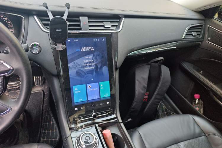 Used Ford Taurus 2019 EcoBoost 245 Premium Edition Audio And AC Panel