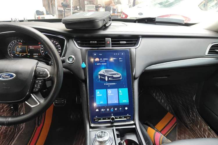 Used Ford Taurus 2019 EcoBoost 245 Premium Edition Audio And AC Panel
