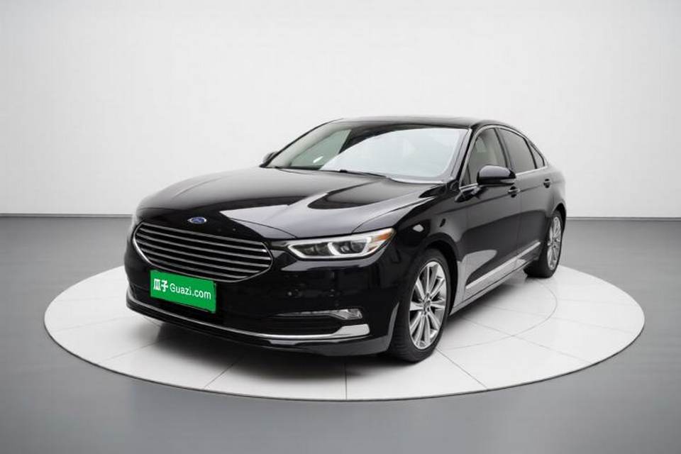 Ford Taurus 2019
