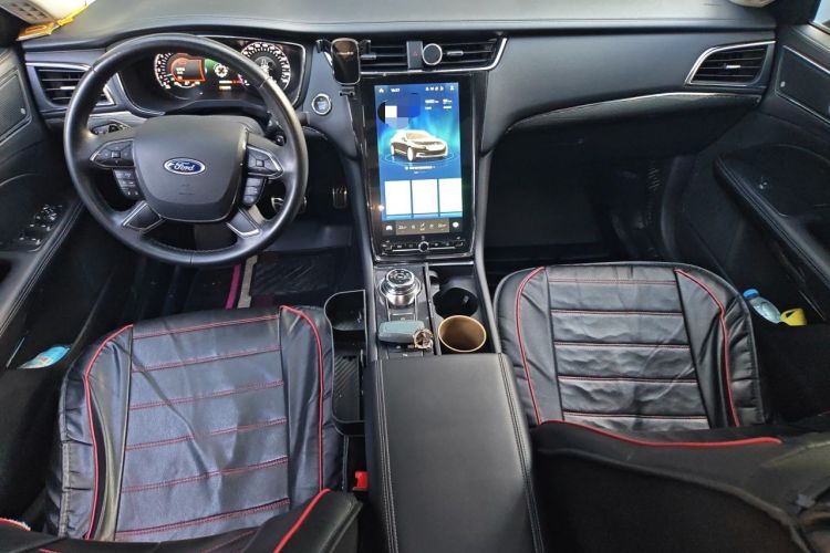 Used Ford Taurus 2019 EcoBoost 245 Premium Edition Center Console