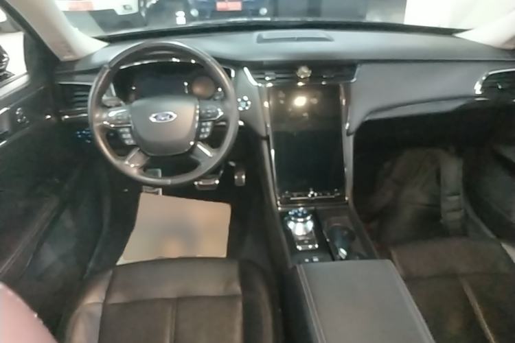 Used Ford Taurus 2019 EcoBoost 245 Premium Edition Center Console
