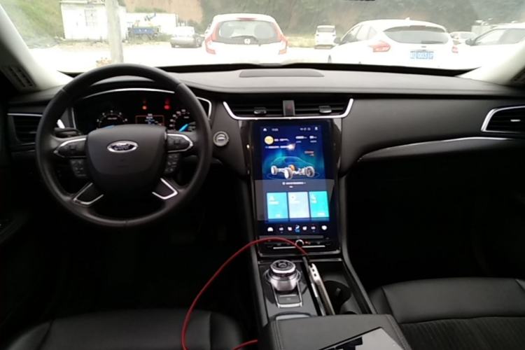 Used Ford Taurus 2019 EcoBoost 245 Comfort Edition Center Console
