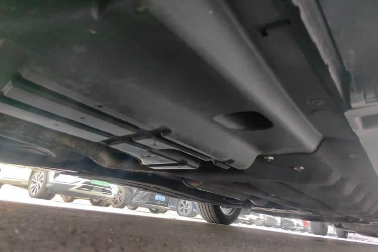 Used Ford Taurus 2019 EcoBoost 245 Premium Edition Chassis Rear Right