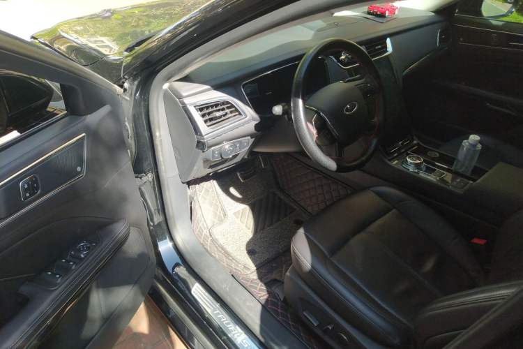 Used Ford Taurus 2019 EcoBoost 245 Premium Edition Driver Seat