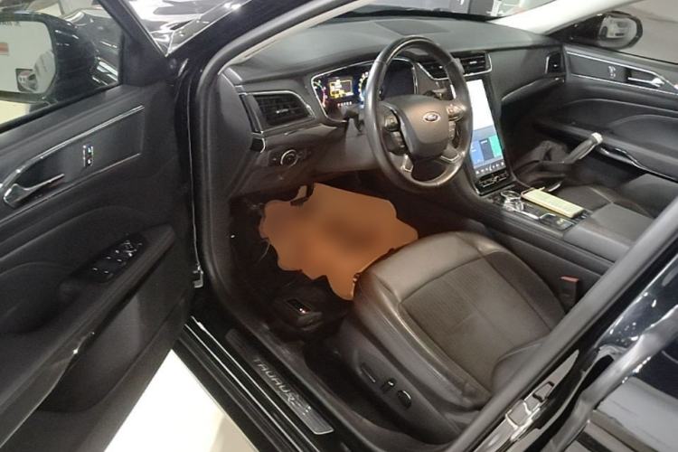 Used Ford Taurus 2019 EcoBoost 245 Comfort Edition Driver Seat
