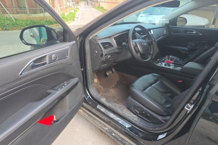 Used Ford Taurus 2019 EcoBoost 245 Premium Edition Driver Seat