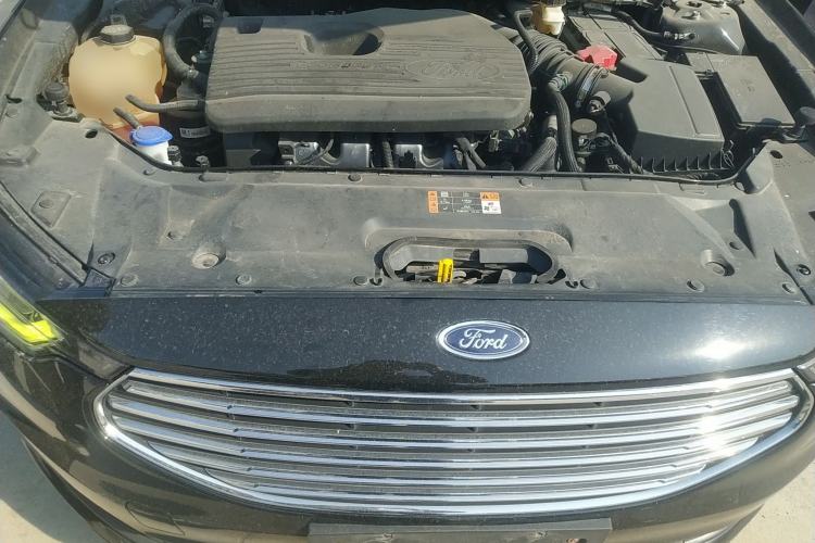 Used Ford Taurus 2019 EcoBoost 245 Comfort Edition Engine Bay
