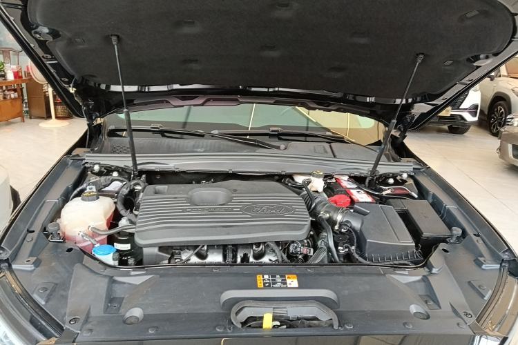 Used Ford Taurus 2019 EcoBoost 245 Premium Edition Engine Bay