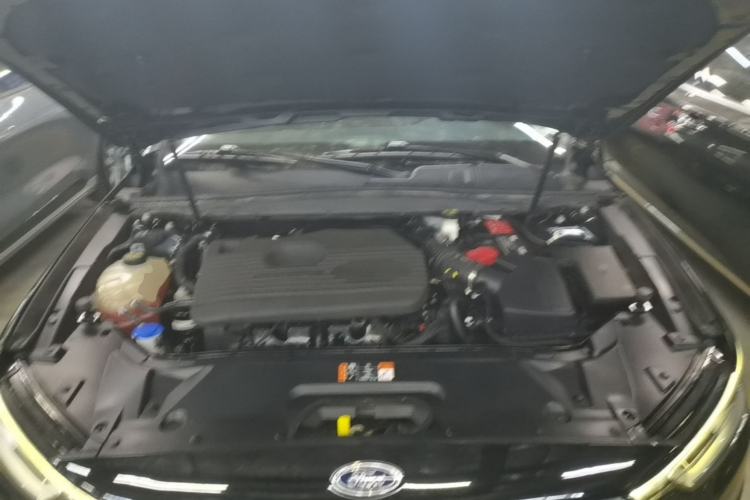 Used Ford Taurus 2019 EcoBoost 245 Premium Edition Engine Bay