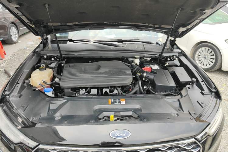 Used Ford Taurus 2019 EcoBoost 245 Premium Edition Engine Bay