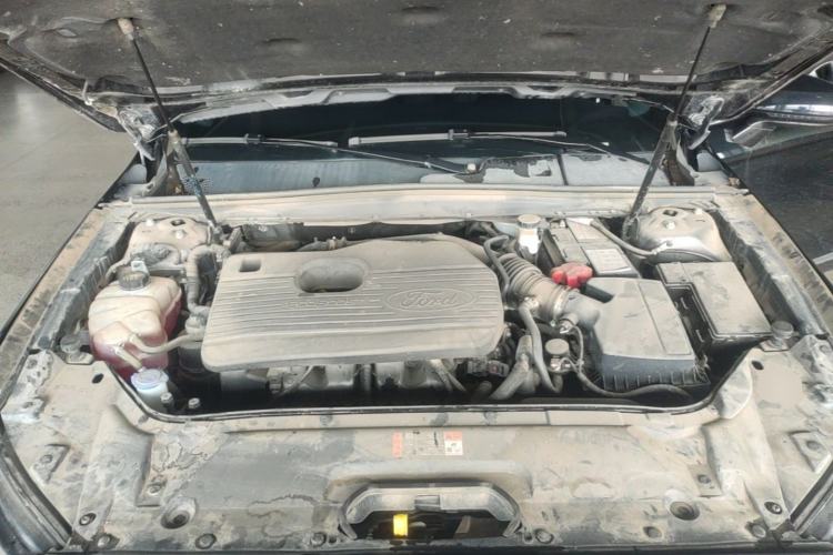 Used Ford Taurus 2019 EcoBoost 245 Premium Edition Engine Bay