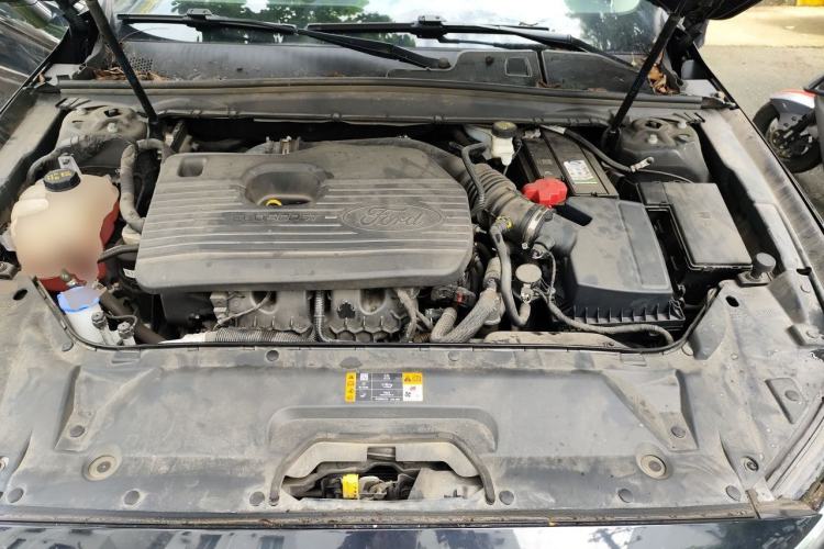 Used Ford Taurus 2019 EcoBoost 245 Premium Edition Engine Bay