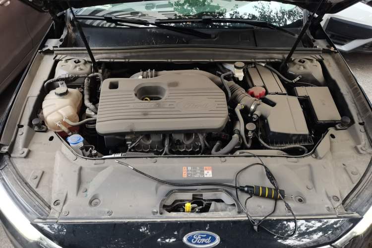 Used Ford Taurus 2019 EcoBoost 245 Premium Edition Engine Bay