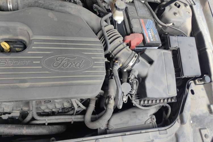 Used Ford Taurus 2019 EcoBoost 245 Premium Edition Engine Bay Left