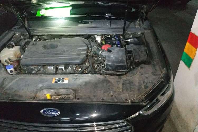 Used Ford Taurus 2019 EcoBoost 245 Premium Edition Engine Bay Left