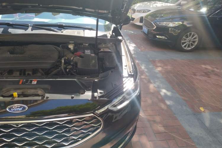 Used Ford Taurus 2019 EcoBoost 245 Premium Edition Engine Bay Left
