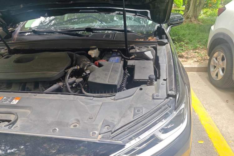 Used Ford Taurus 2019 EcoBoost 245 Premium Edition Engine Bay Left