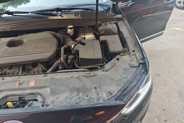 Used Ford Taurus 2019 EcoBoost 245 Premium Edition Engine Bay Left