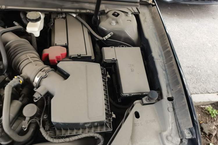 Used Ford Taurus 2019 EcoBoost 245 Premium Edition Engine Bay Left