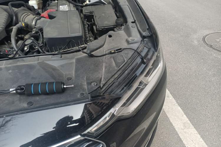 Used Ford Taurus 2019 EcoBoost 245 Premium Edition Engine Bay Left