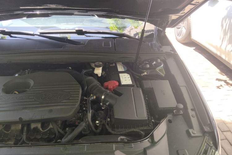 Used Ford Taurus 2019 EcoBoost 245 Premium Edition Engine Bay Left
