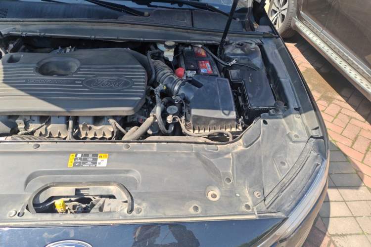 Used Ford Taurus 2019 EcoBoost 245 Premium Edition Engine Bay Left