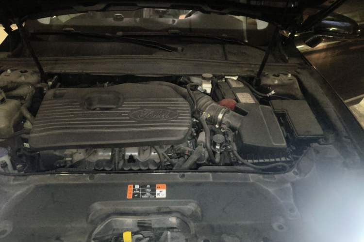 Used Ford Taurus 2019 EcoBoost 245 Premium Edition Engine Bay Left