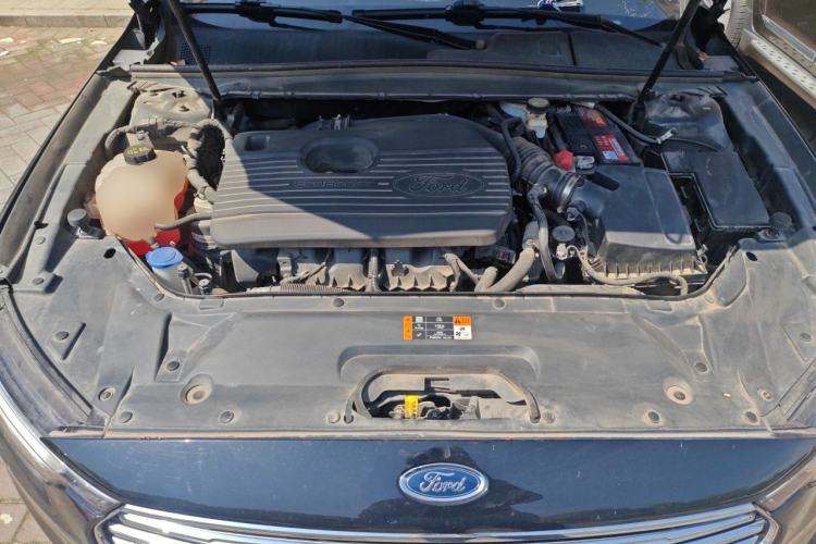 Used Ford Taurus 2019 EcoBoost 245 Premium Edition Engine Bay