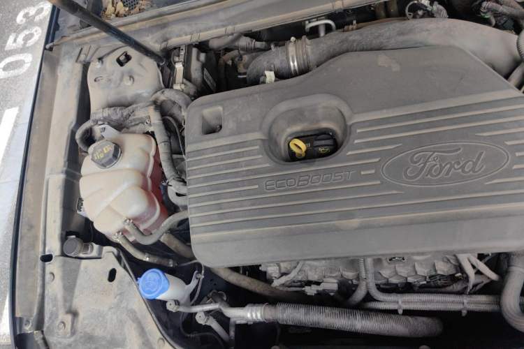 Used Ford Taurus 2019 EcoBoost 245 Premium Edition Engine Bay Right