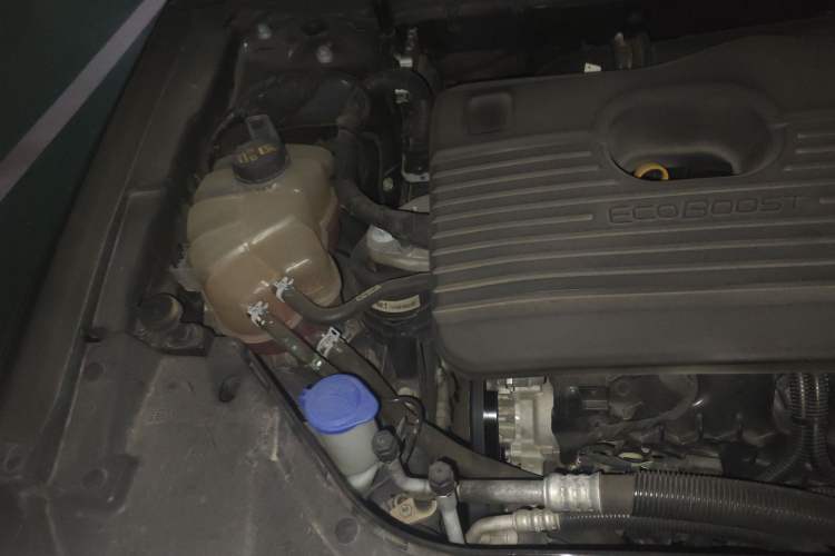 Used Ford Taurus 2019 EcoBoost 245 Premium Edition Engine Bay Right
