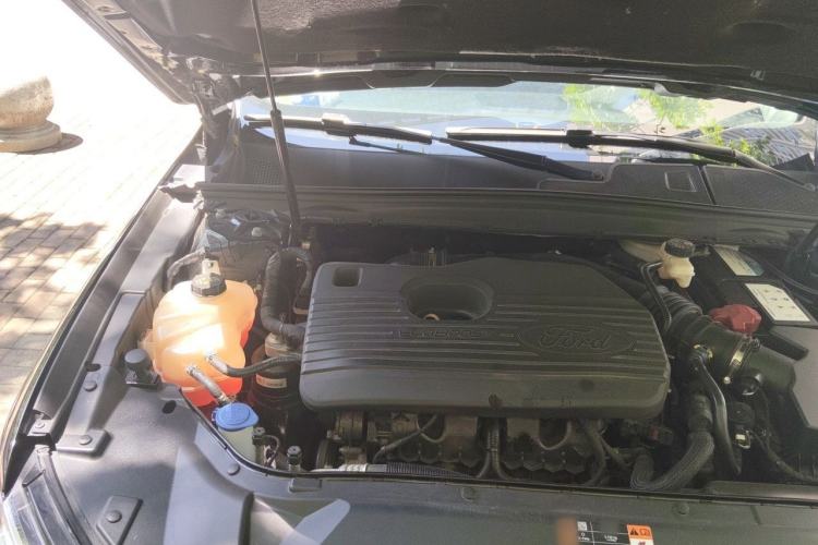 Used Ford Taurus 2019 EcoBoost 245 Premium Edition Engine Bay Right
