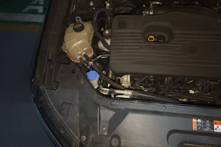 Used Ford Taurus 2019 EcoBoost 245 Vignale Deluxe Edition Engine Bay Right