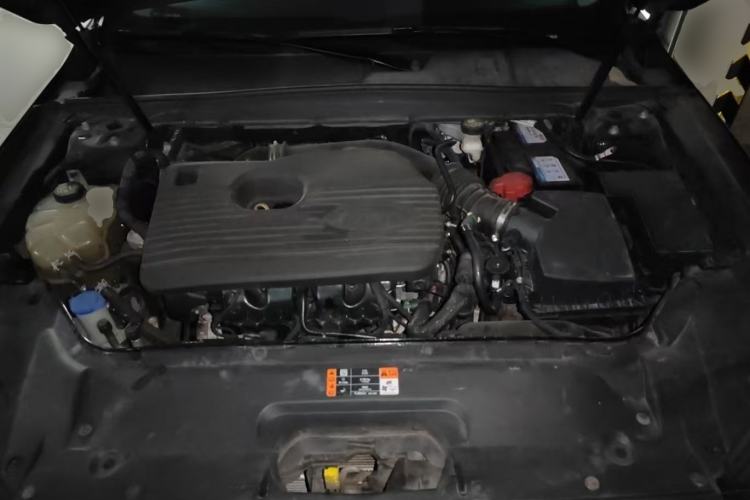 Used Ford Taurus 2019 EcoBoost 245 Premium Edition Engine Bay