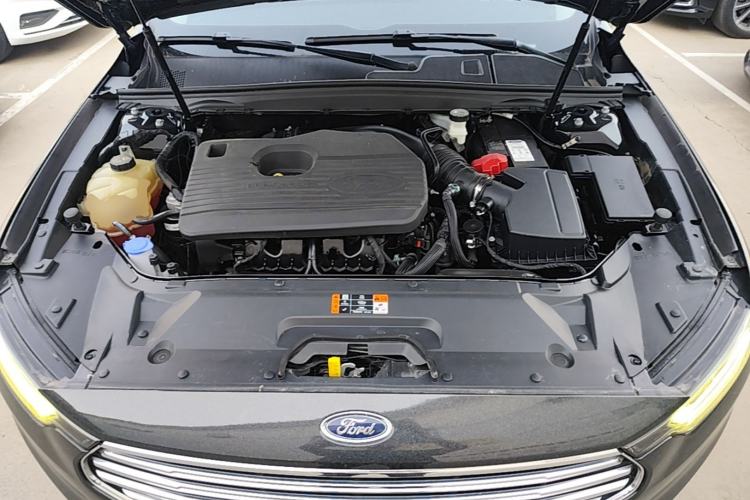 Used Ford Taurus 2019 EcoBoost 245 Comfort Edition Engine Bay