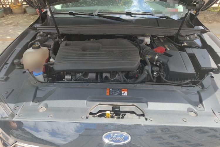 Used Ford Taurus 2019 EcoBoost 245 Premium Edition Engine Bay