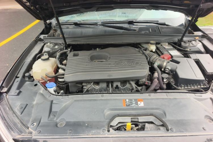 Used Ford Taurus 2019 EcoBoost 245 Vignale Deluxe Edition Engine Bay